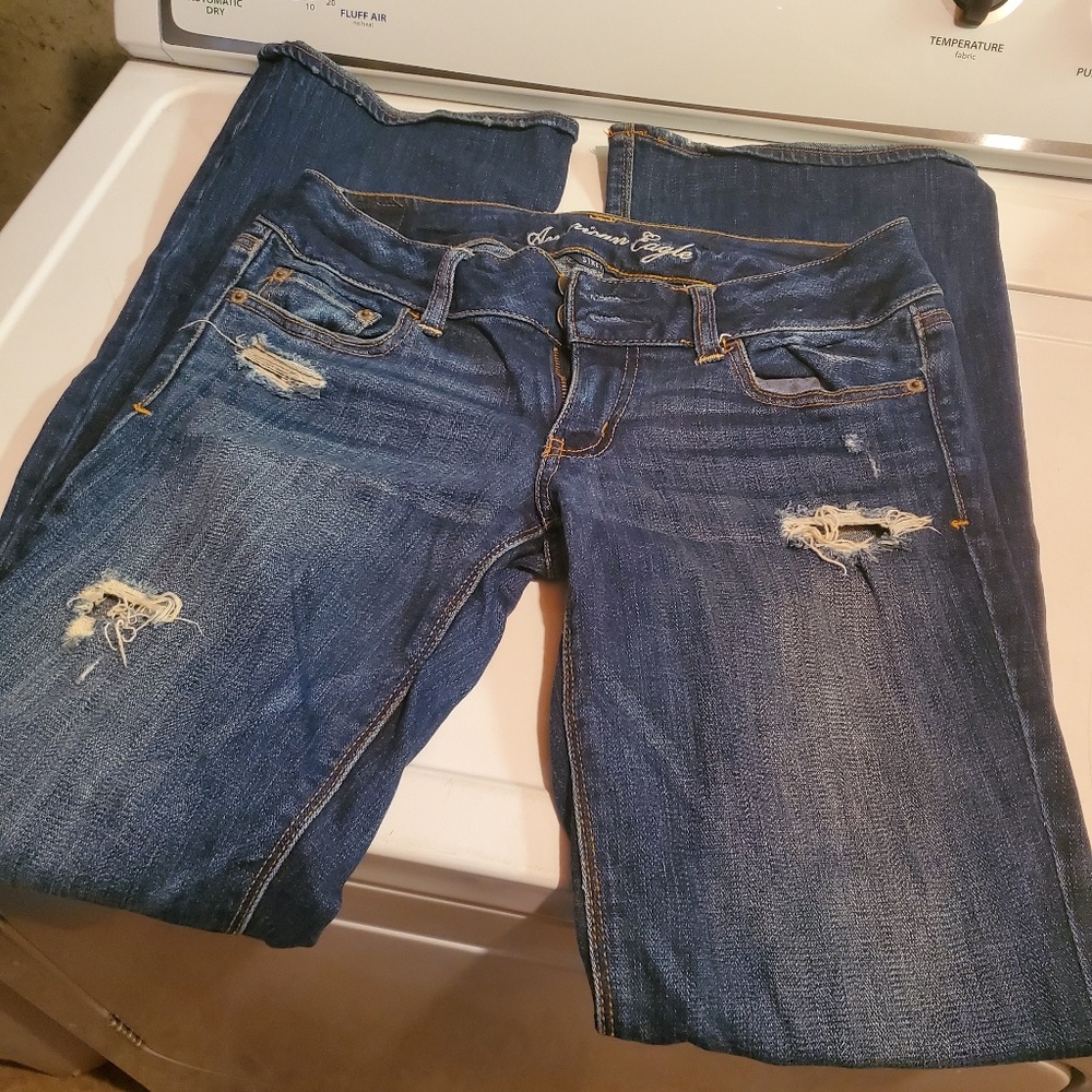 AE Jean's
